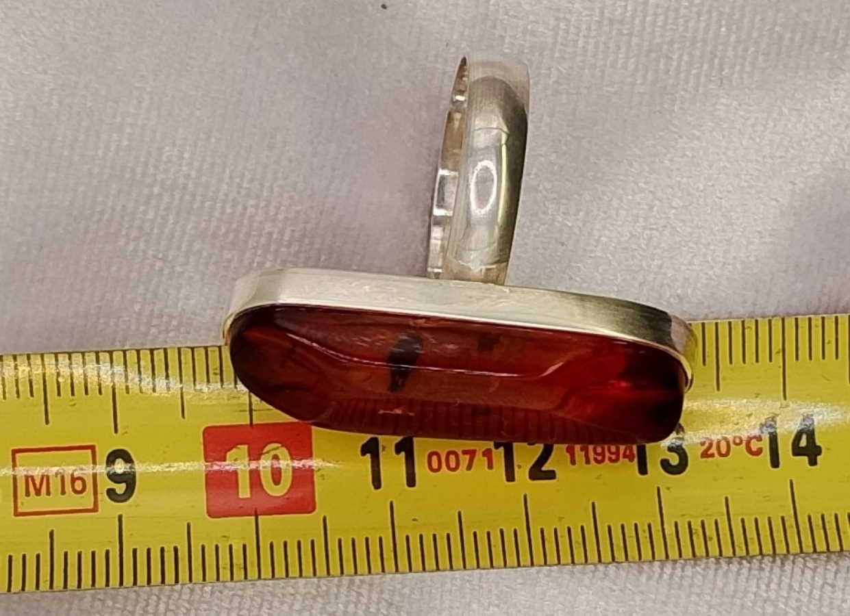 Pierścionek z bursztynem roz./średnica  20/19,03mm
