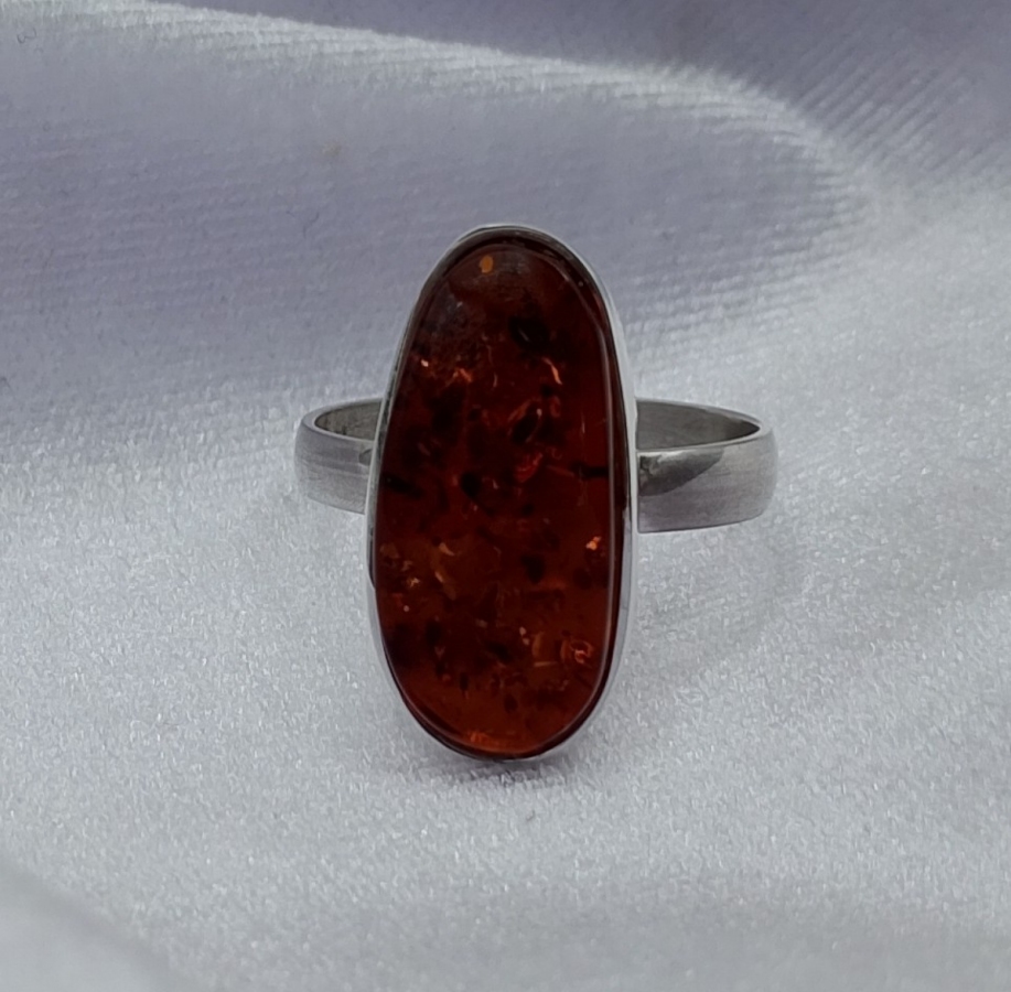 Pierścionek Srebro i Bursztyn roz.21