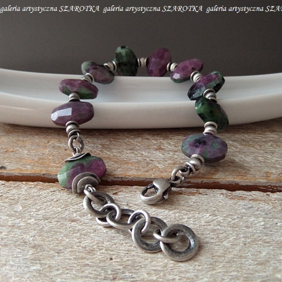 PURPLE-GREEN bransoletka z zoisytu z rubinem i srebra