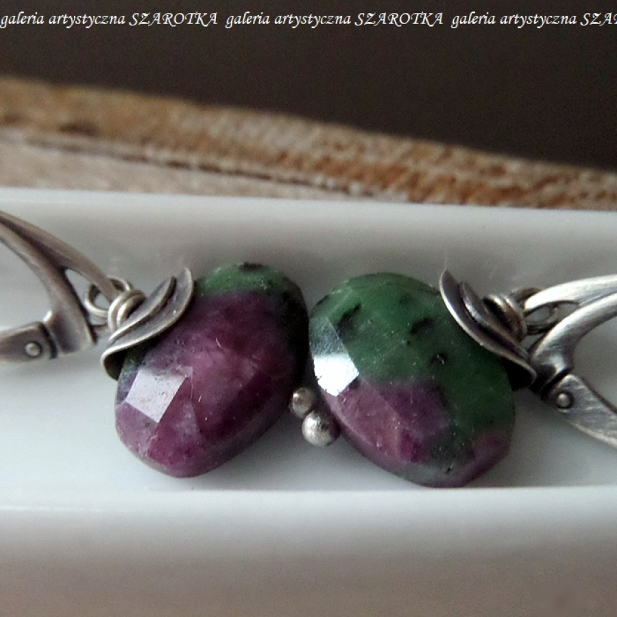 PURPLE-GREEN kolczyki z zoisytu z rubinem i srebra