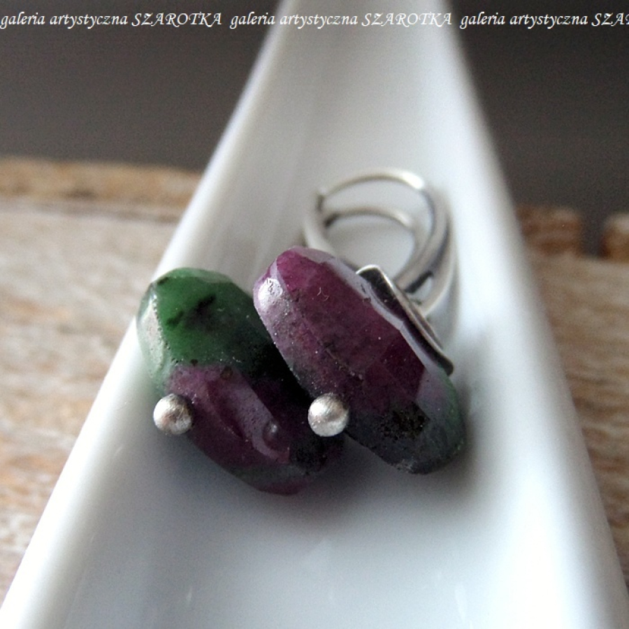 PURPLE-GREEN kolczyki z zoisytu z rubinem i srebra