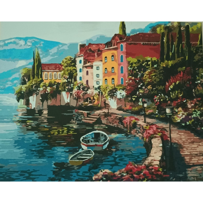 Barwna wioska nad górskim jeziorem