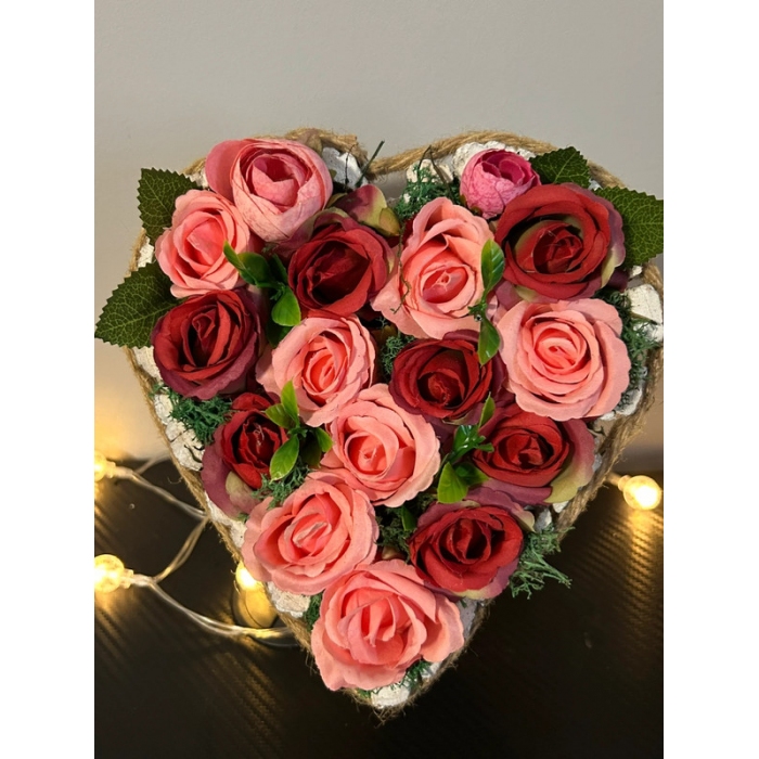 Rustykalne serce z różami flower box
