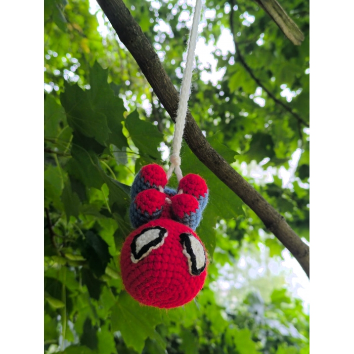 Wiszący Spider-Man Amigurumi 