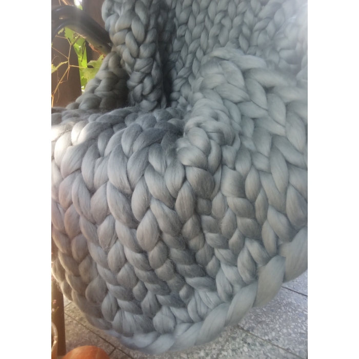 Koc narzuta z wełny czesankowej merynos, szary