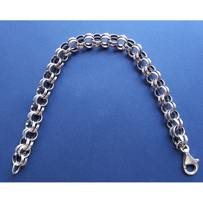 Bransoletka srebrna.