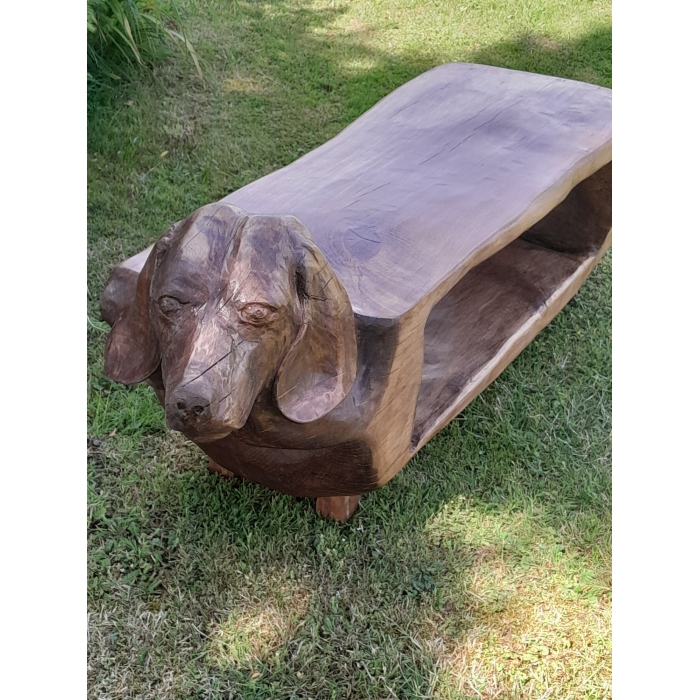 Stolik kawowy rzeźbiony 