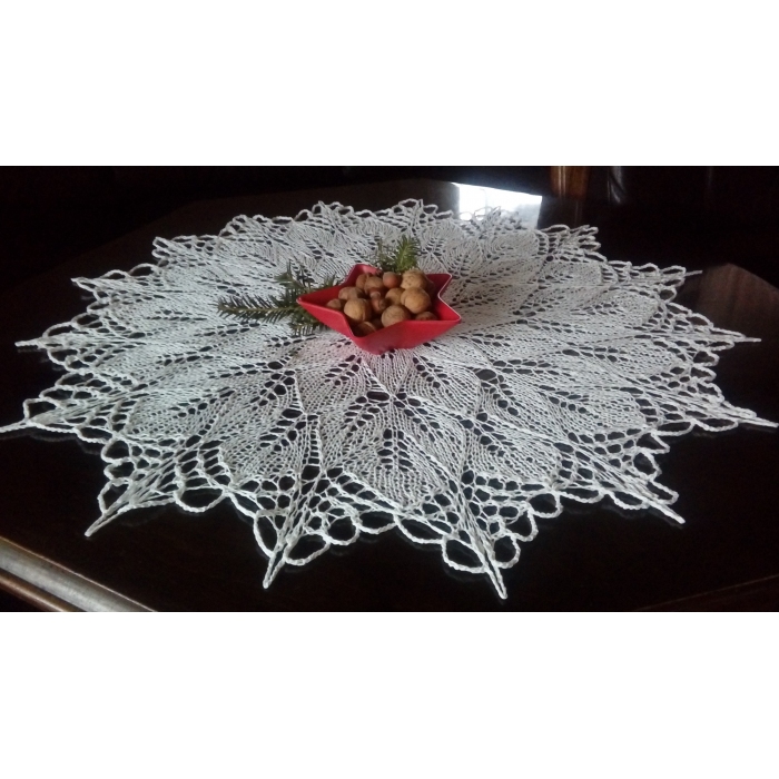 Obrus na drutach, biały