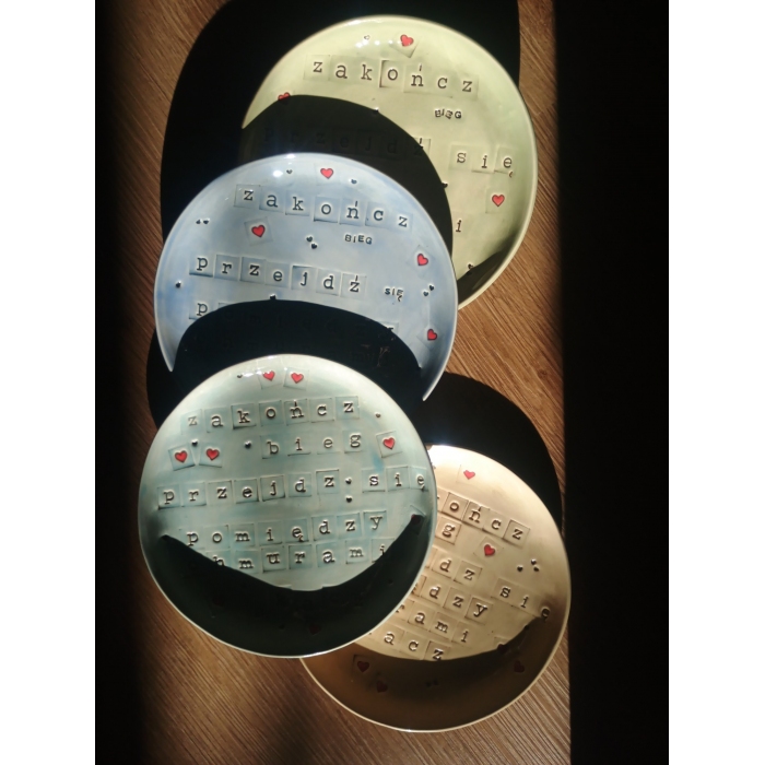 Zestaw czterech talerzyków inspirowanych ideą Slow life