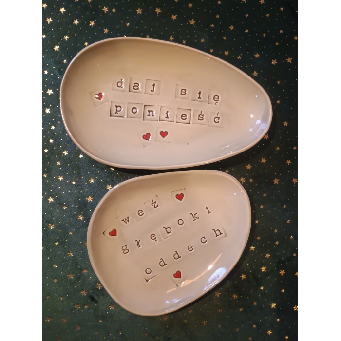 Półmiski dekoracyjne o organicznym kształcie