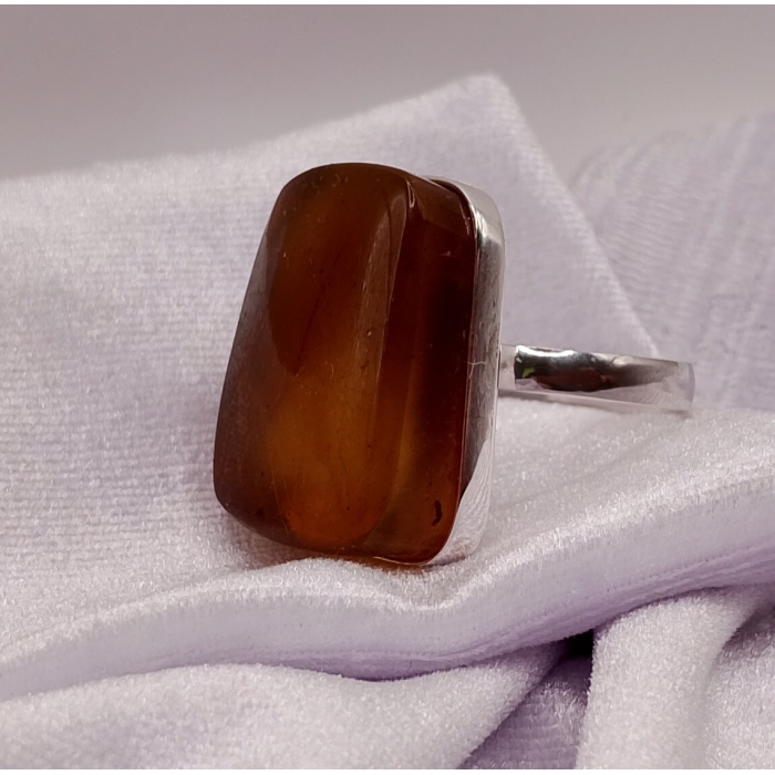 Pierścionek Srebro i Bursztyn roz.24
