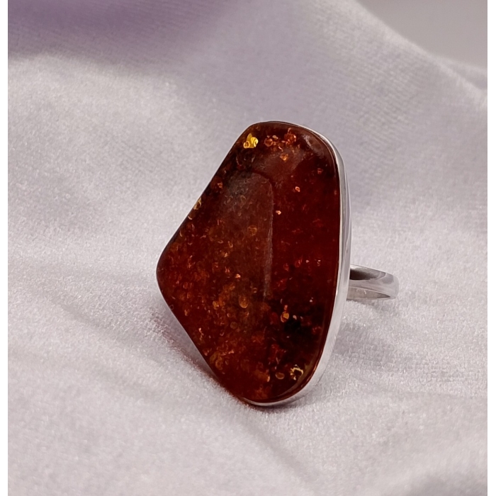 Pierścionek Srebro i Bursztyn roz.23