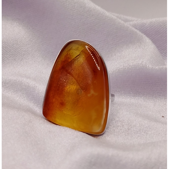 Pierścionek Srebro i Bursztyn roz.20