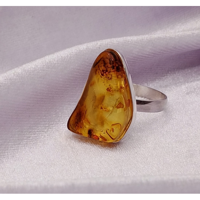 Pierścionek Srebro i Bursztyn roz.26