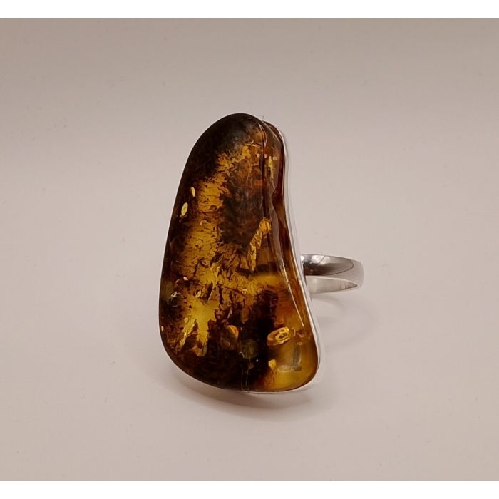 Pierścionek Srebro i Bursztyn roz.23